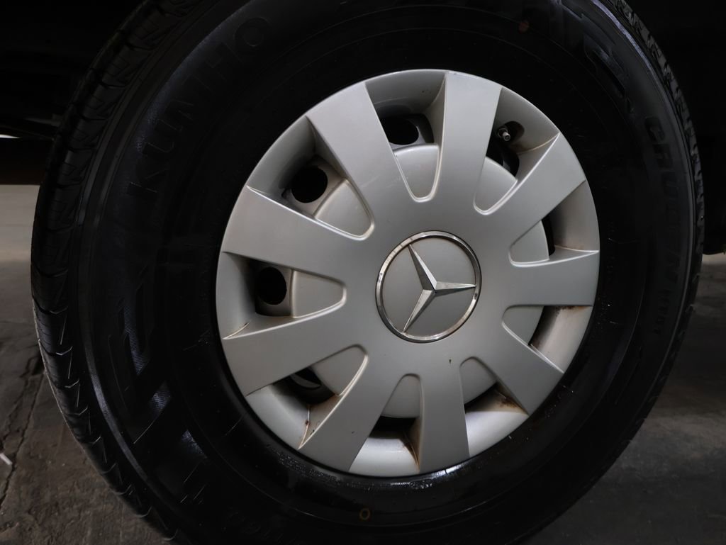 Used 2019 Mercedes-Benz Sprinter 144 image 25
