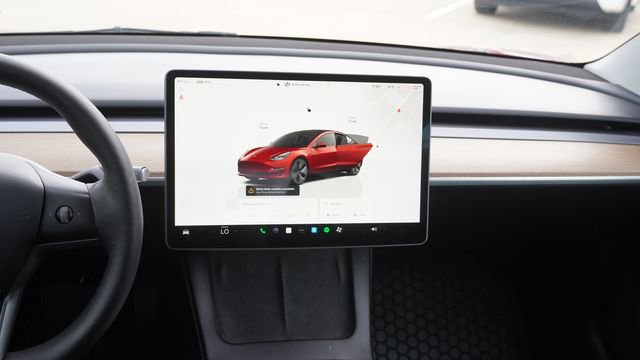 Used 2022 Tesla Model 3 RWD image 14