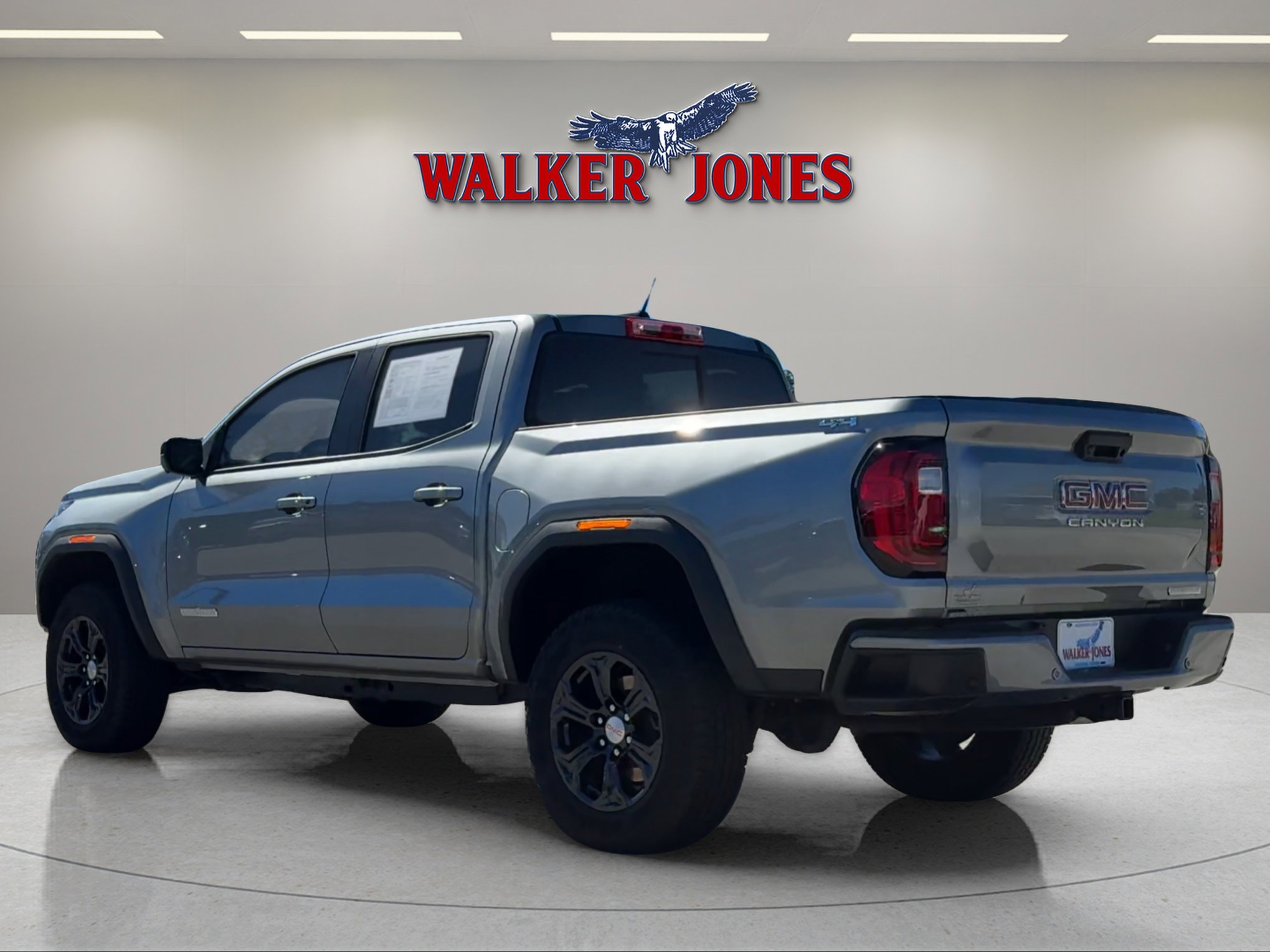 Used 2023 GMC Canyon Elevation w/ Elevation Premium Package image 5