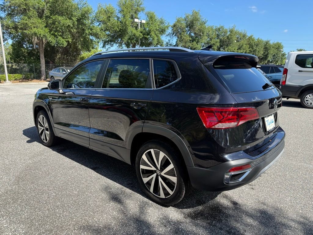 Used 2024 Volkswagen Taos SE image 14