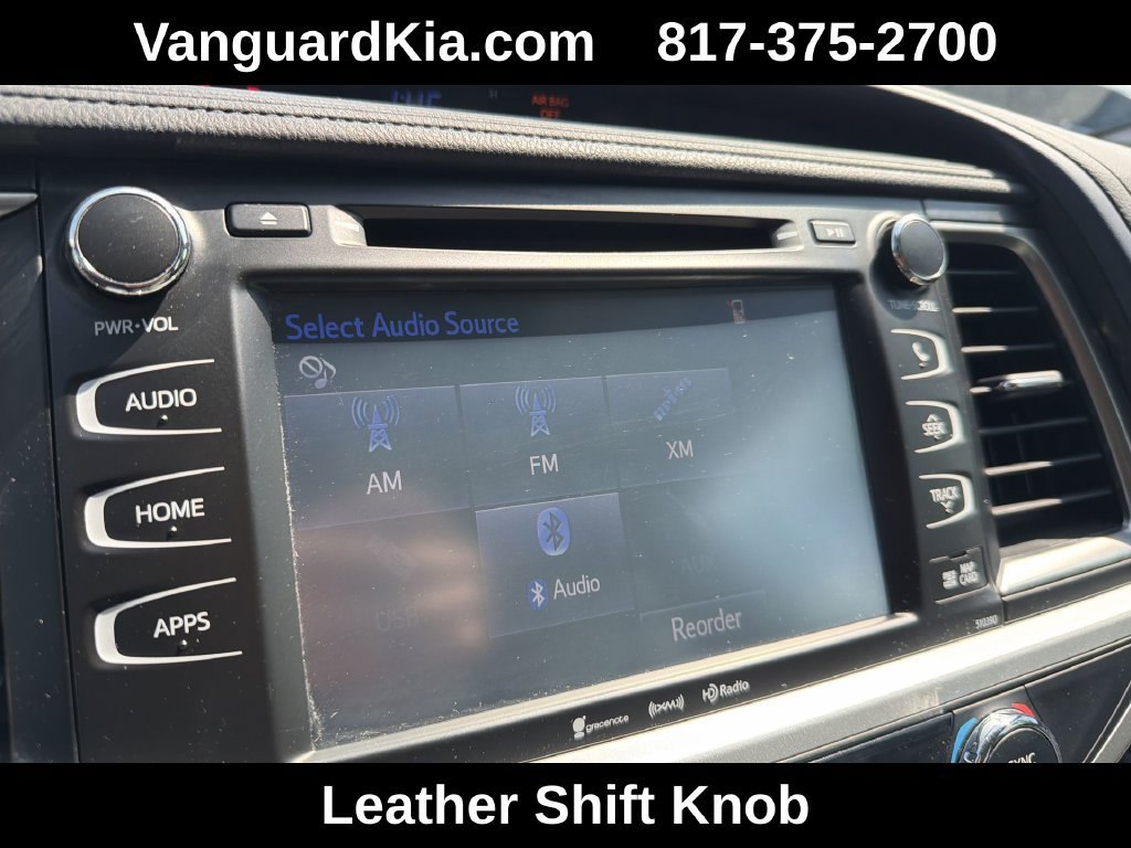 Used 2019 Toyota Highlander XLE FWD image 14