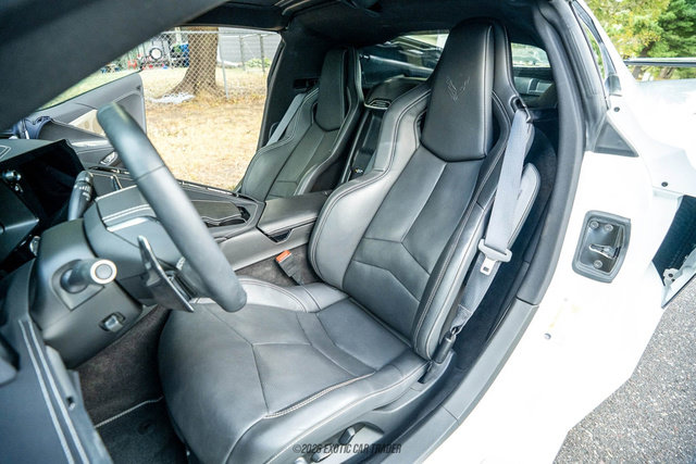 Used 2025 Chevrolet Corvette Stingray Preferred Cpe w/ Z51 Performance Package RWD image 22