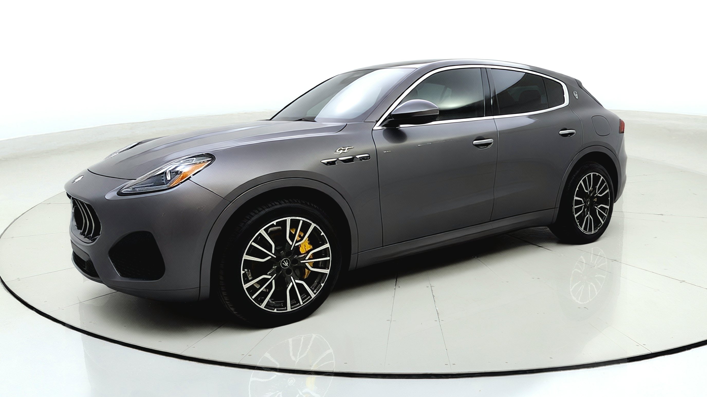 Used 2023 Maserati Grecale GT AWD/4WD image 3