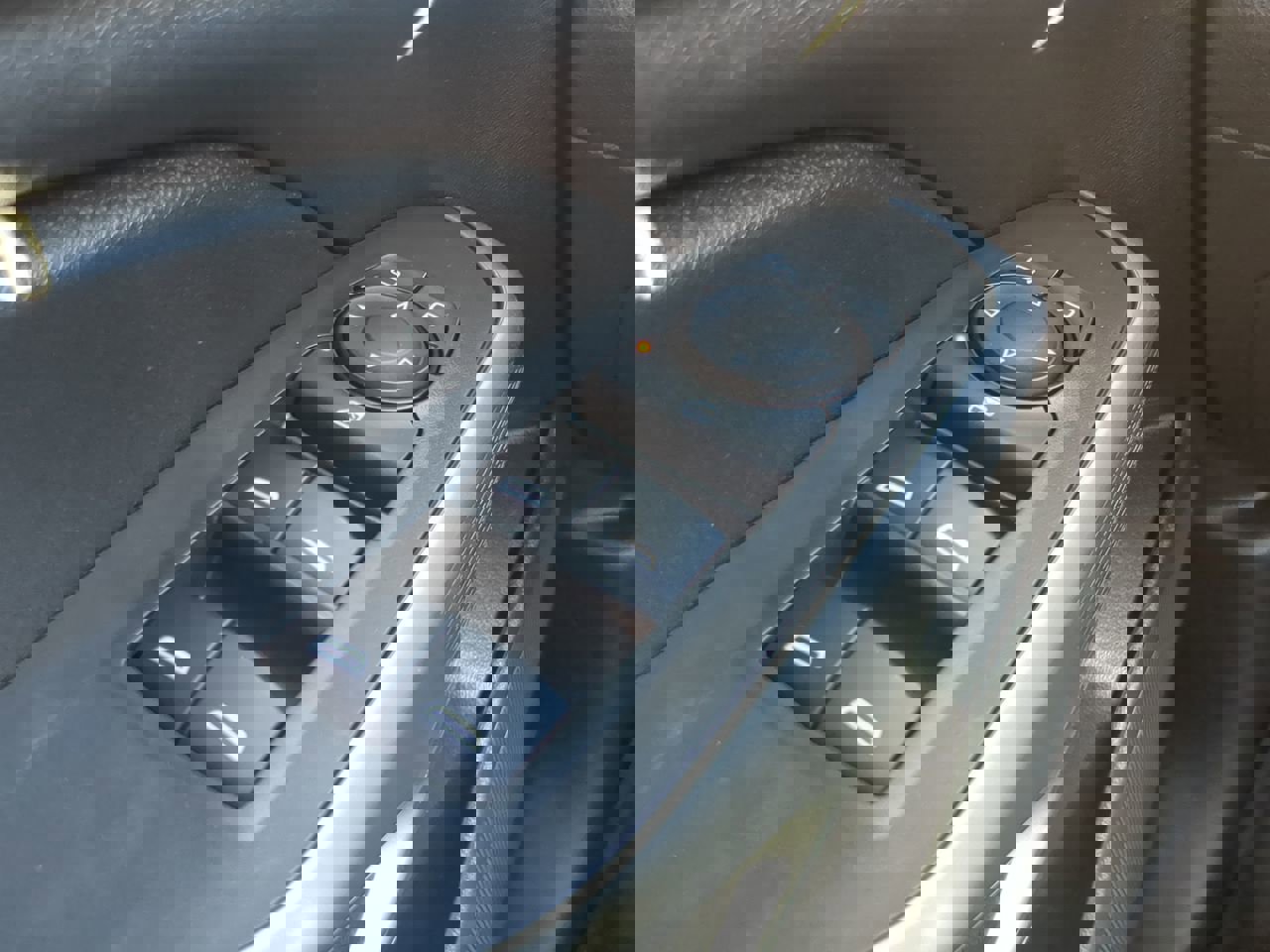 Used 2024 Chevrolet Trax LS w/ LS Convenience Package image 21