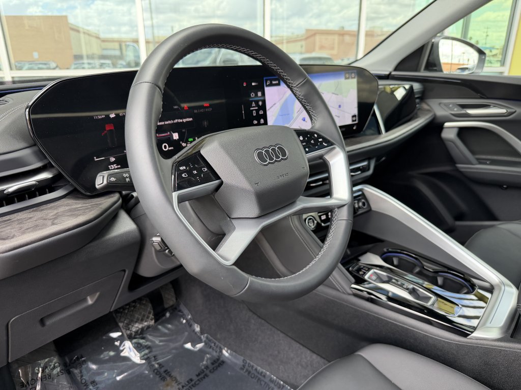 Used 2025 Audi Q5 Premium w/ Convenience Package AWD/4WD image 33