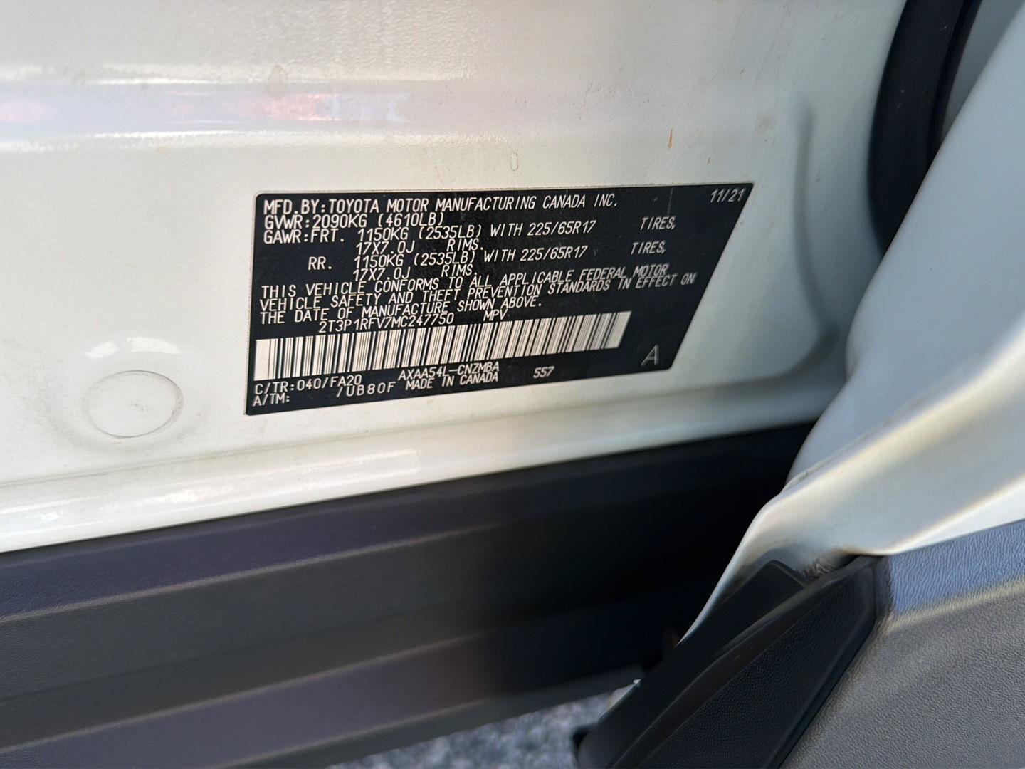 Used 2021 Toyota RAV4 XLE w/ Convenience Package AWD/4WD image 44