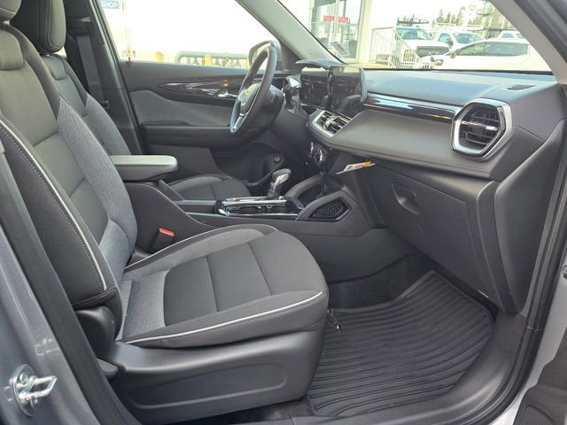New 2025 Chevrolet TrailBlazer LT w/ Convenience Package image 10