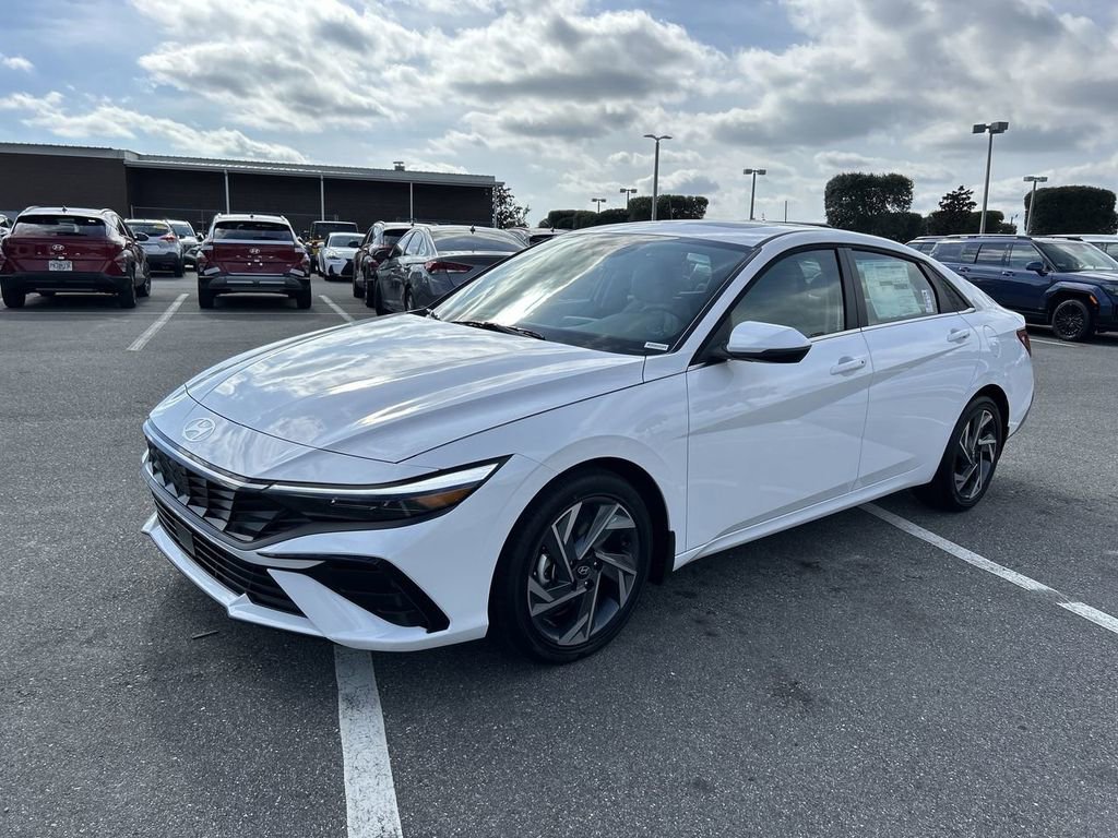 New 2026 Hyundai Elantra Limited image 15