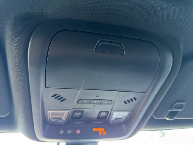 Certified 2021 Chevrolet Blazer RS w/ Enhanced Convenience Package FWD image 26