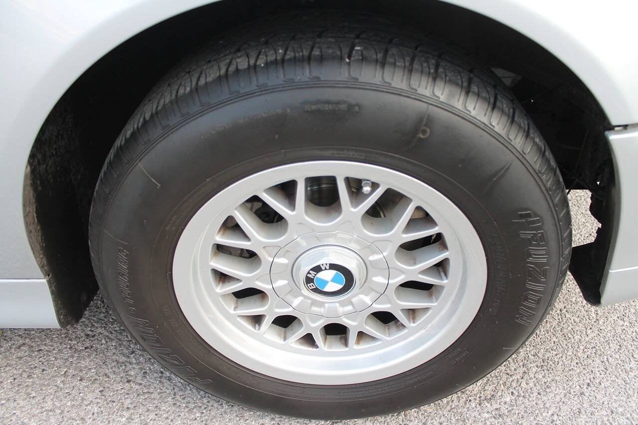Used 1997 BMW 528i Sedan RWD image 13