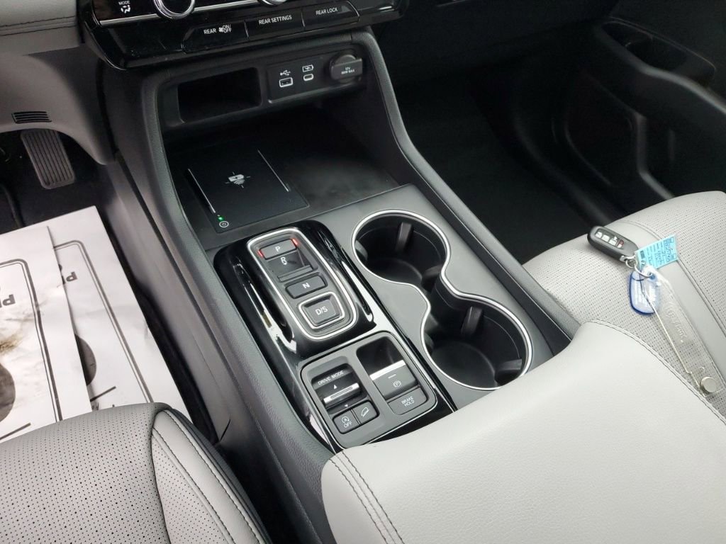 Certified 2024 Honda Pilot Elite image 26