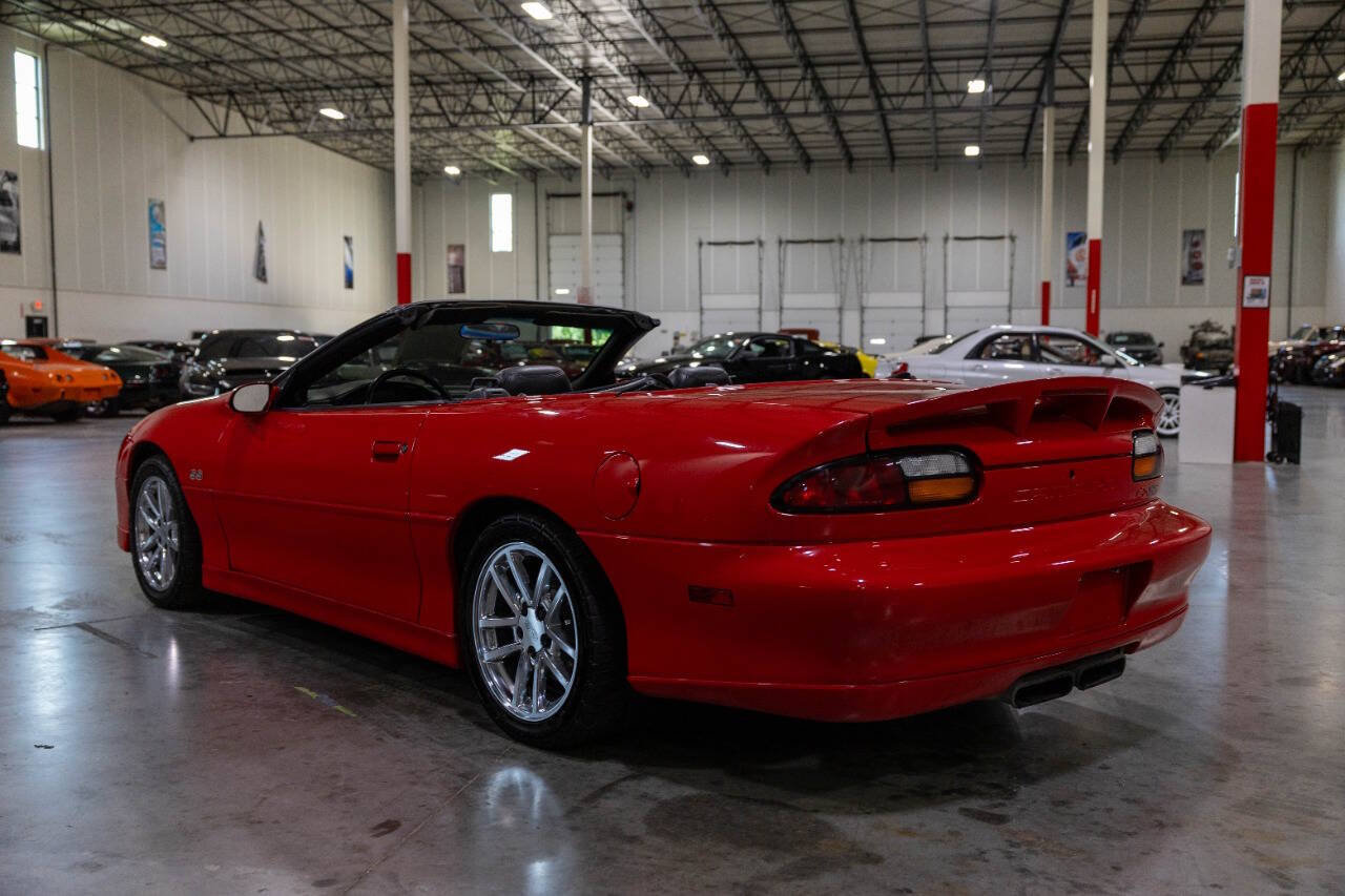 Used 2002 Chevrolet Camaro Z28 w/ SS Performance/Appearance Pkg RWD image 4