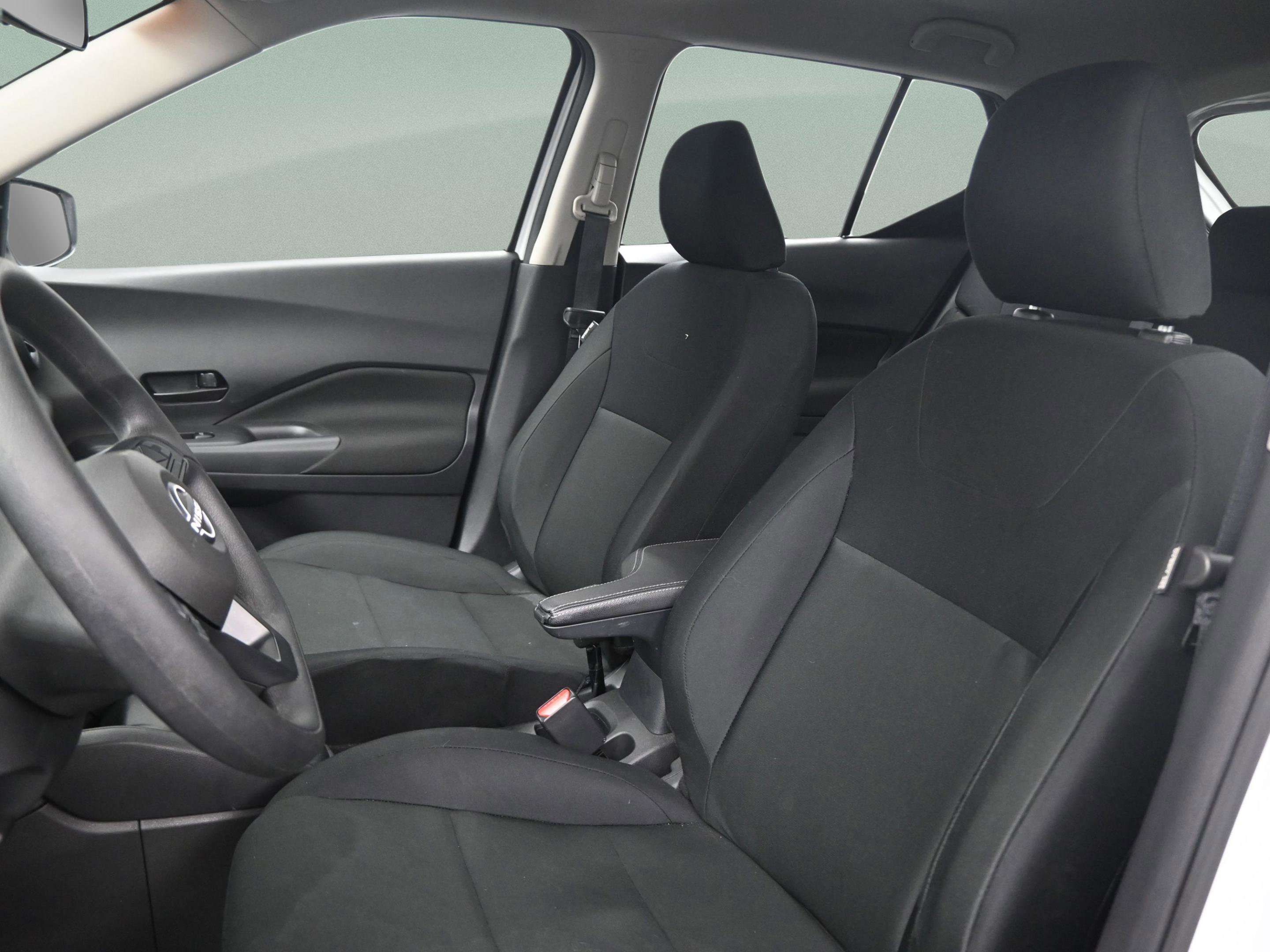 Used 2025 Nissan Kicks Play S image 33