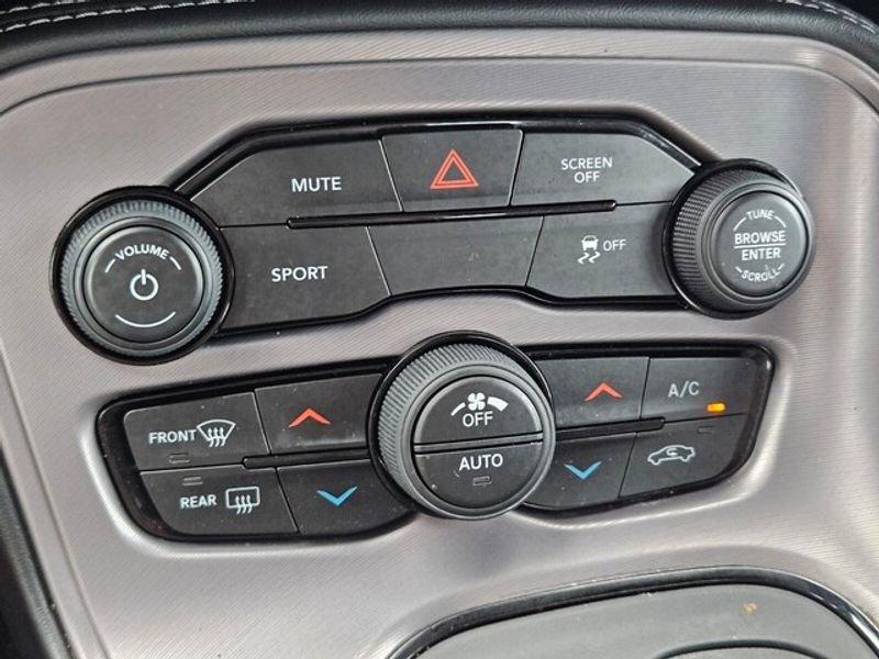Used 2023 Dodge Challenger SXT image 17