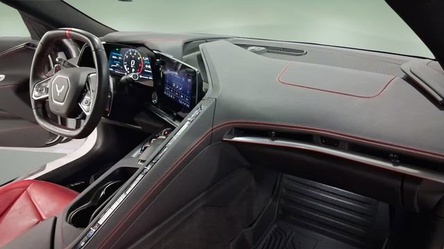 Used 2023 Chevrolet Corvette Stingray Convertible RWD image 18