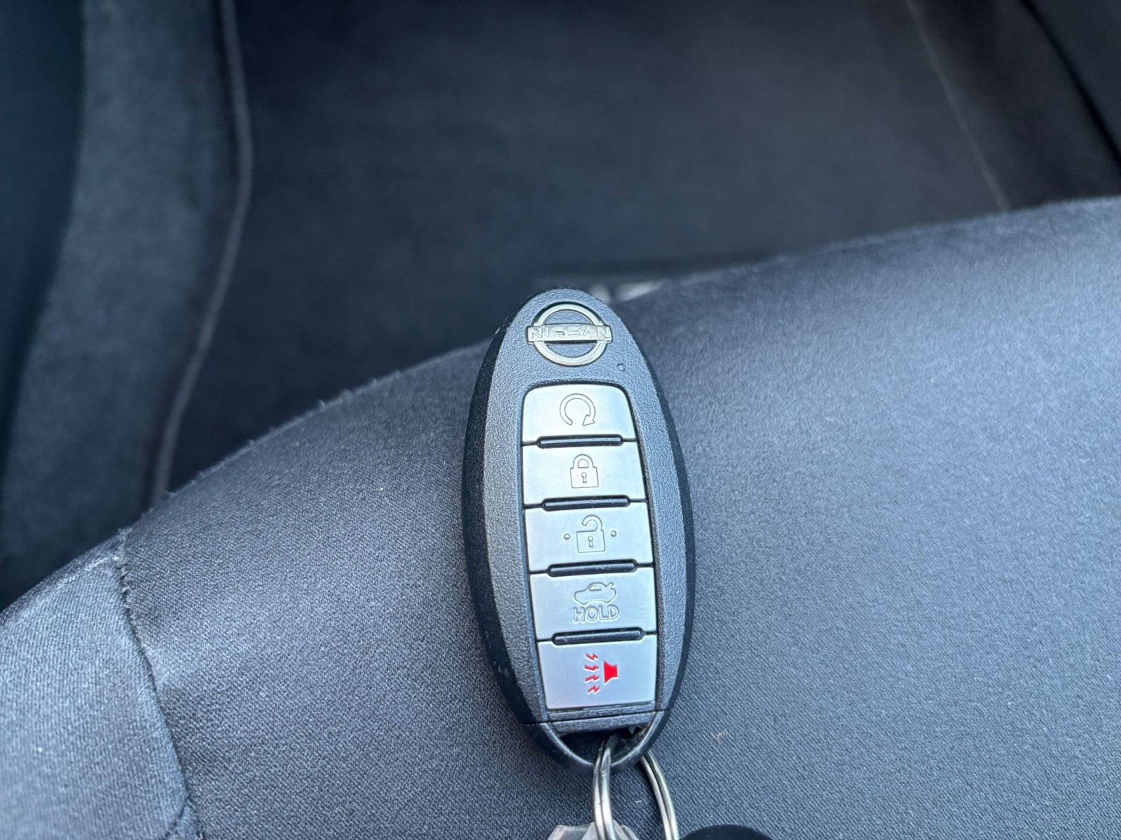 Used 2025 Nissan Altima 2.5 SV FWD image 21