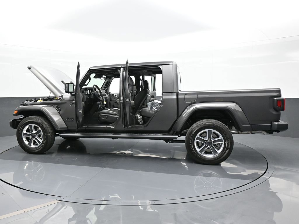 Used 2024 Jeep Gladiator Sport w/ Premium Package image 75