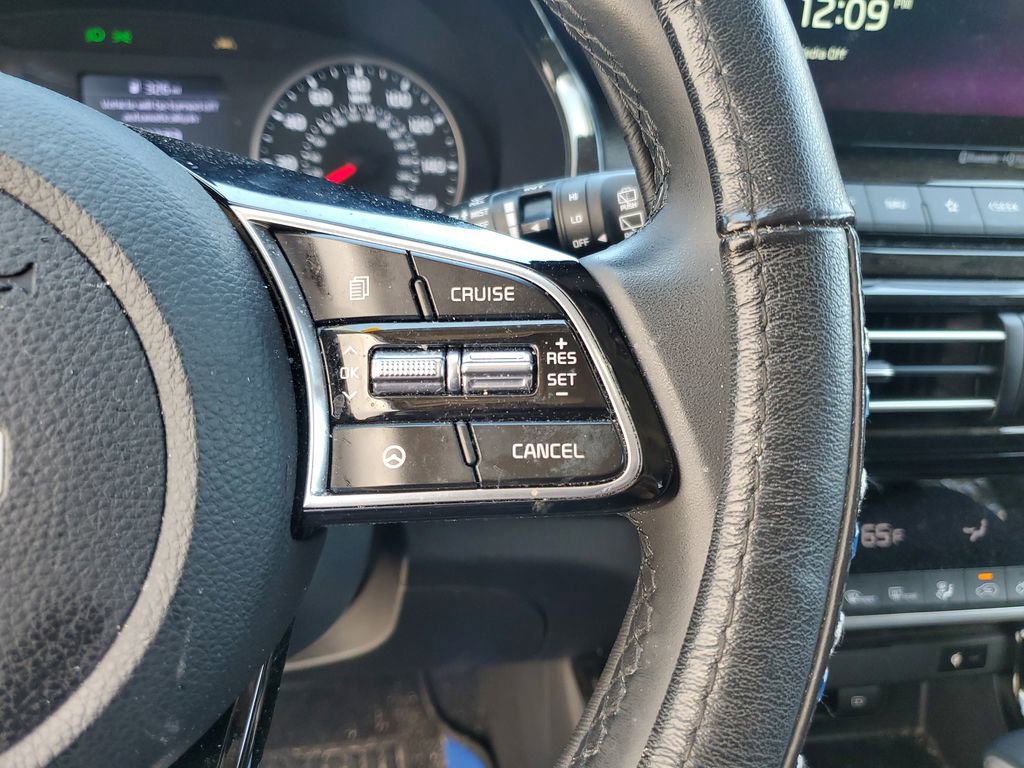 Certified 2023 Kia Seltos EX image 24