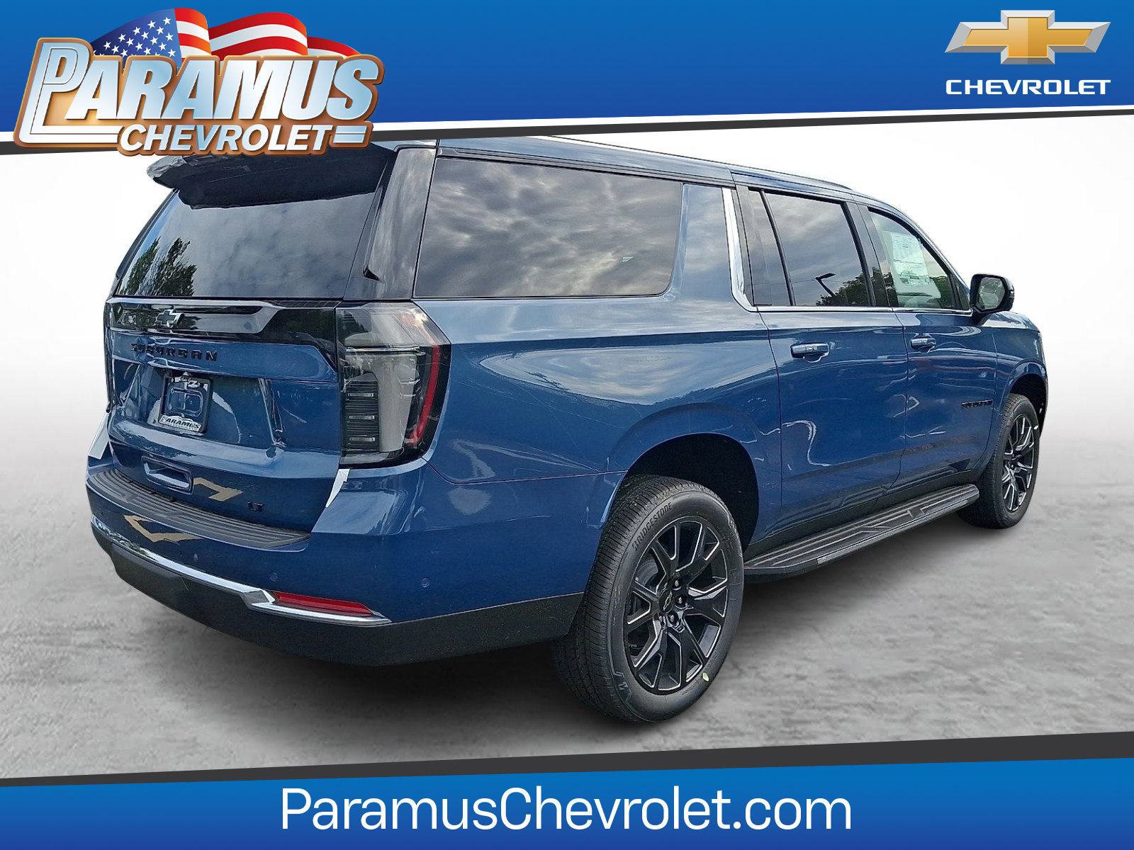 New 2026 Chevrolet Suburban LT w/ Comfort Package AWD/4WD image 4