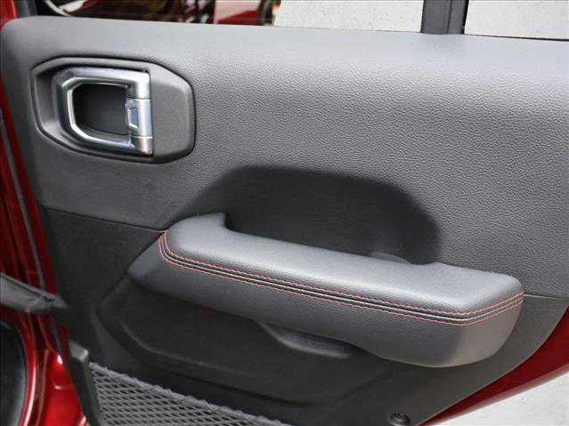 Used 2022 Jeep Wrangler Unlimited Rubicon w/ Steel Bumper Group AWD/4WD image 21