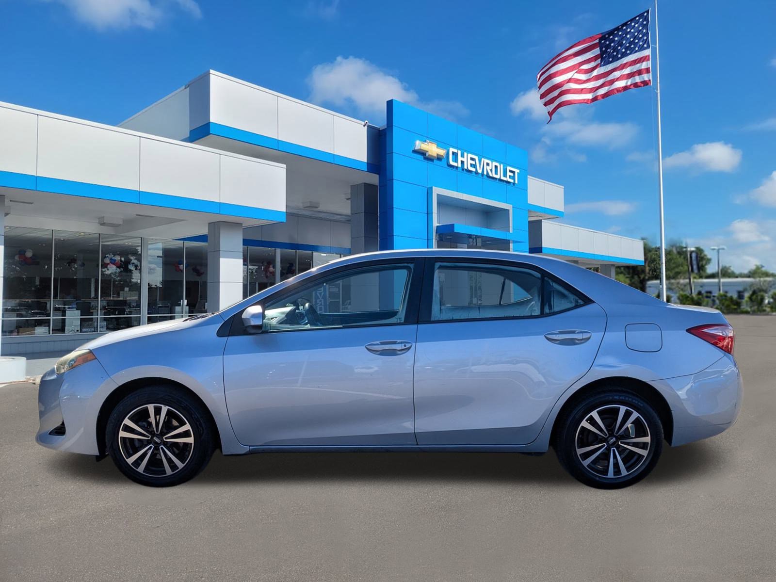 Used 2017 Toyota Corolla LE image 7