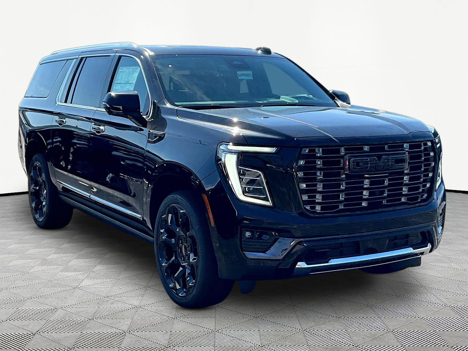 New 2026 GMC Yukon XL Denali Ultimate AWD/4WD image 3