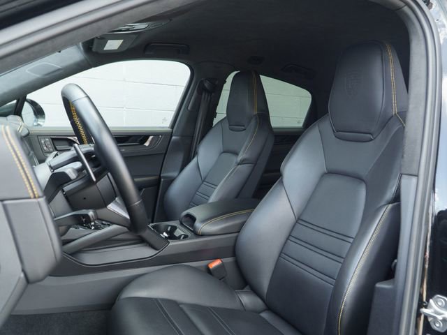 Certified 2024 Porsche Cayenne Turbo GT image 5