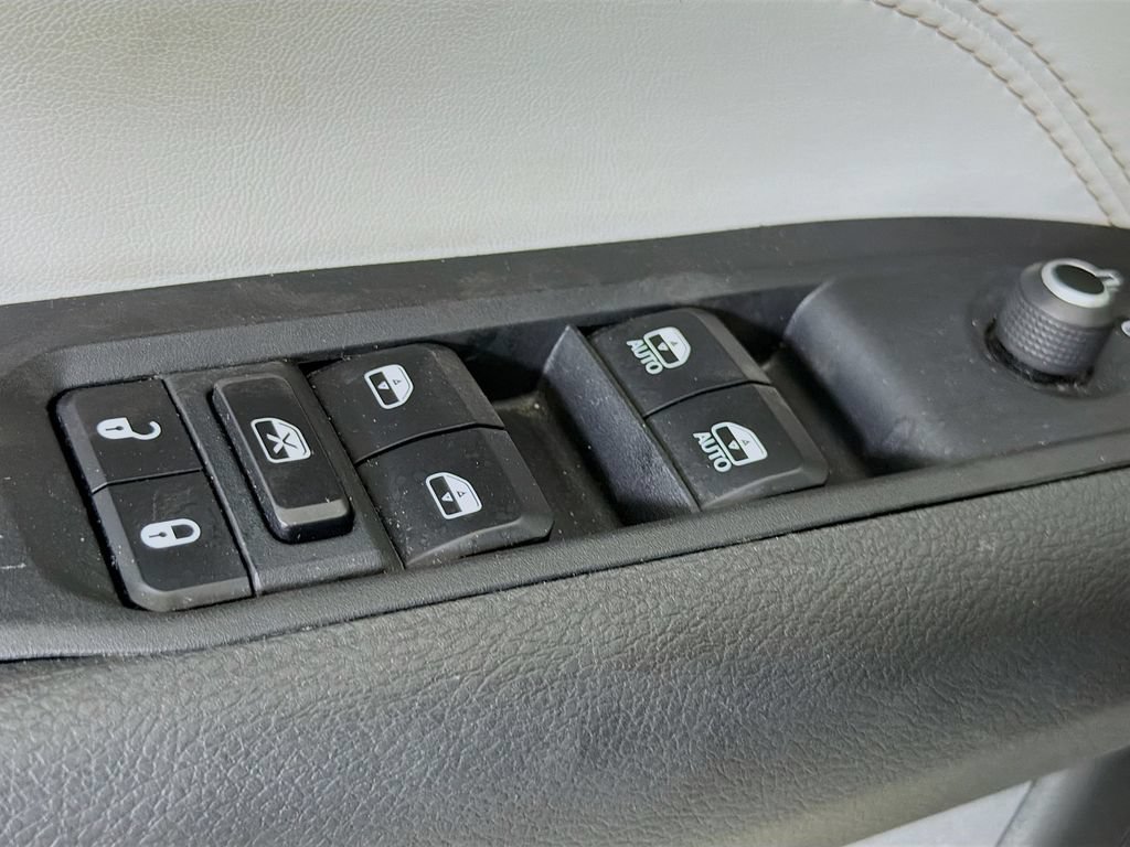 Used 2025 Jeep Compass Limited AWD/4WD image 20