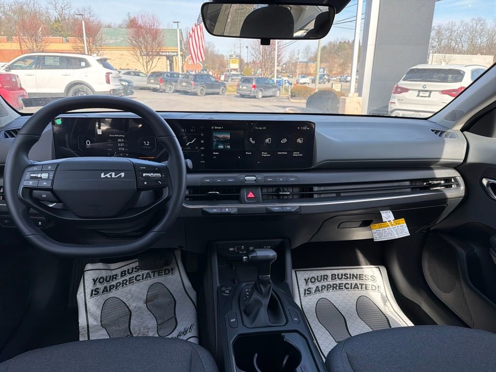 Certified 2025 Kia K4 EX image 15