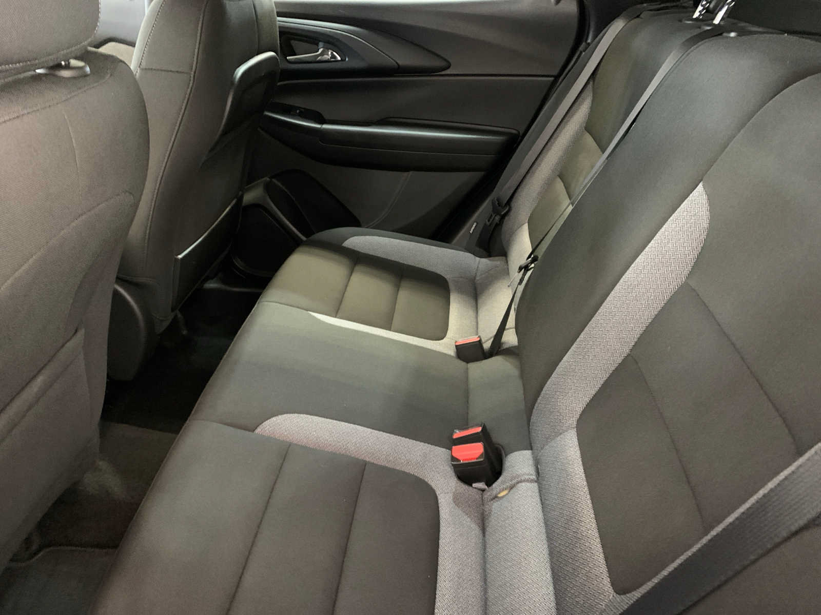 Used 2025 Chevrolet TrailBlazer LT AWD/4WD image 9