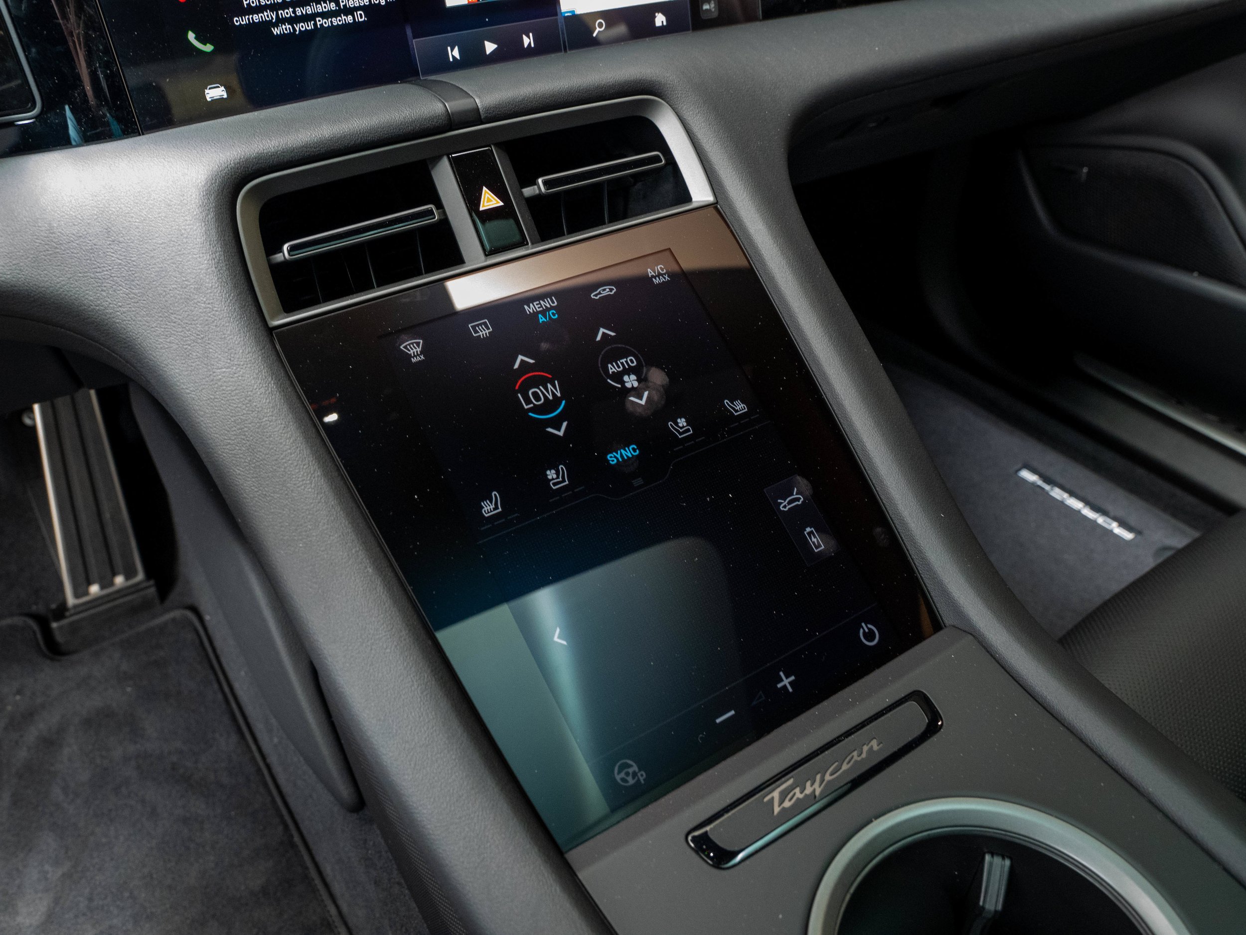 New 2026 Porsche Taycan 4S AWD/4WD image 22