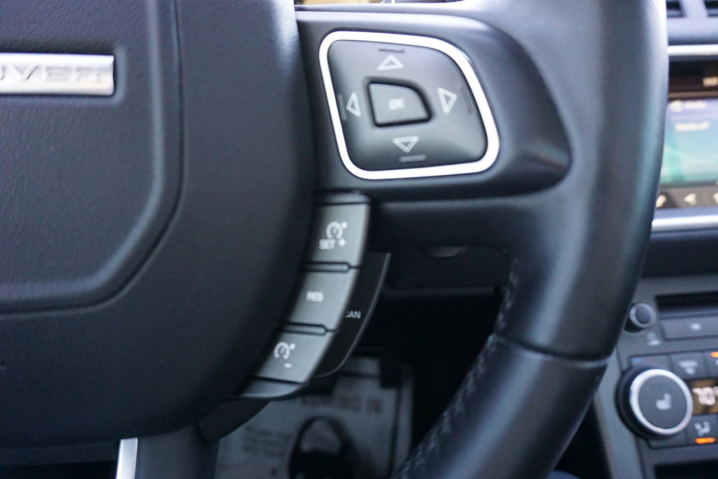 Used 2018 Land Rover Range Rover Evoque HSE AWD/4WD image 29