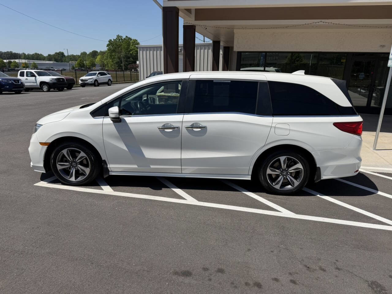 Used 2019 Honda Odyssey Touring image 3