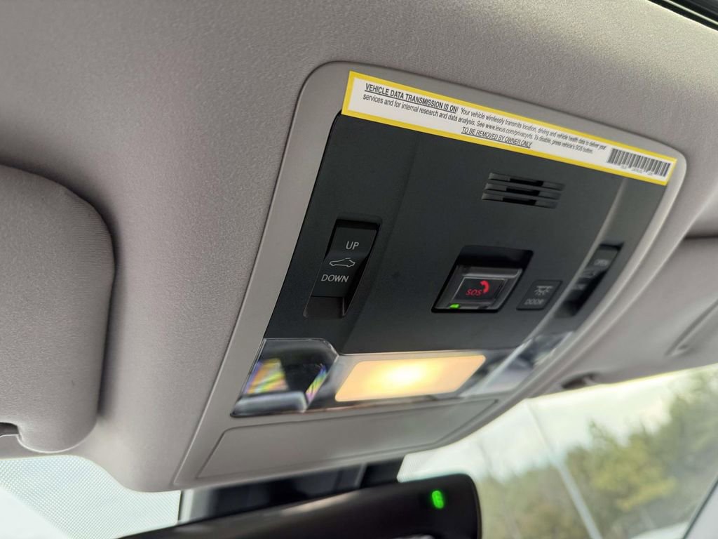 Used 2021 Lexus RX 350L Premium w/ Premium Package image 25