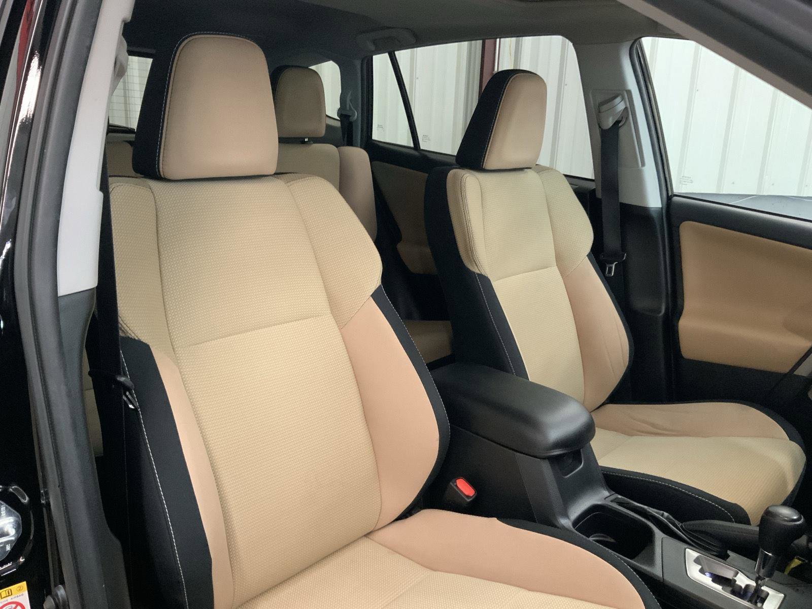 Used 2016 Toyota RAV4 XLE FWD image 5