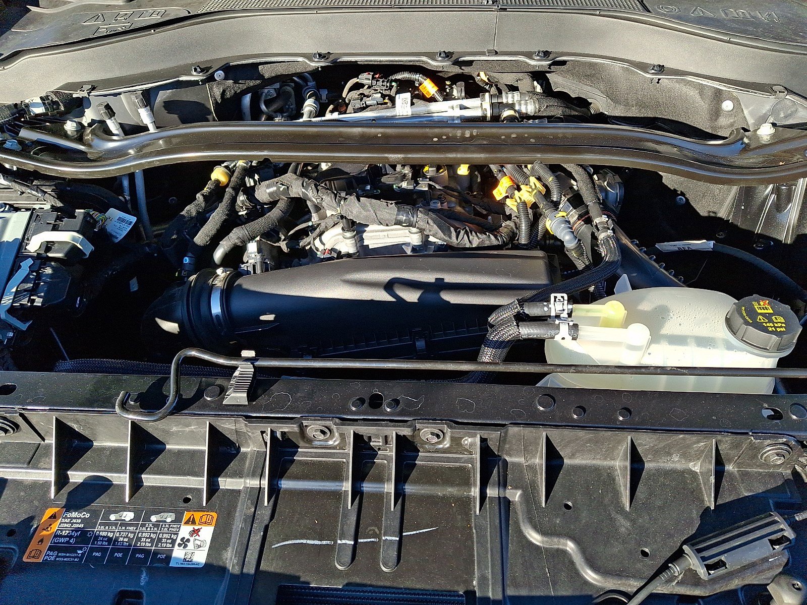 Certified 2025 Ford Explorer ST-Line w/ ST-Line Street Pack image 27