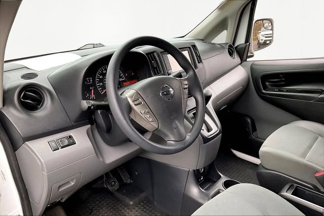 Used 2020 Nissan NV200 SV w/ Back Door Glass Package image 12