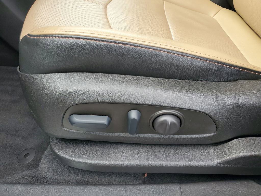 Certified 2023 Chevrolet Equinox Premier image 6