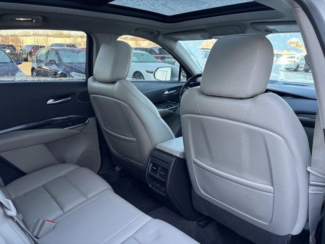 Used 2019 Cadillac XT4 Luxury w/ Cold Weather Package image 27