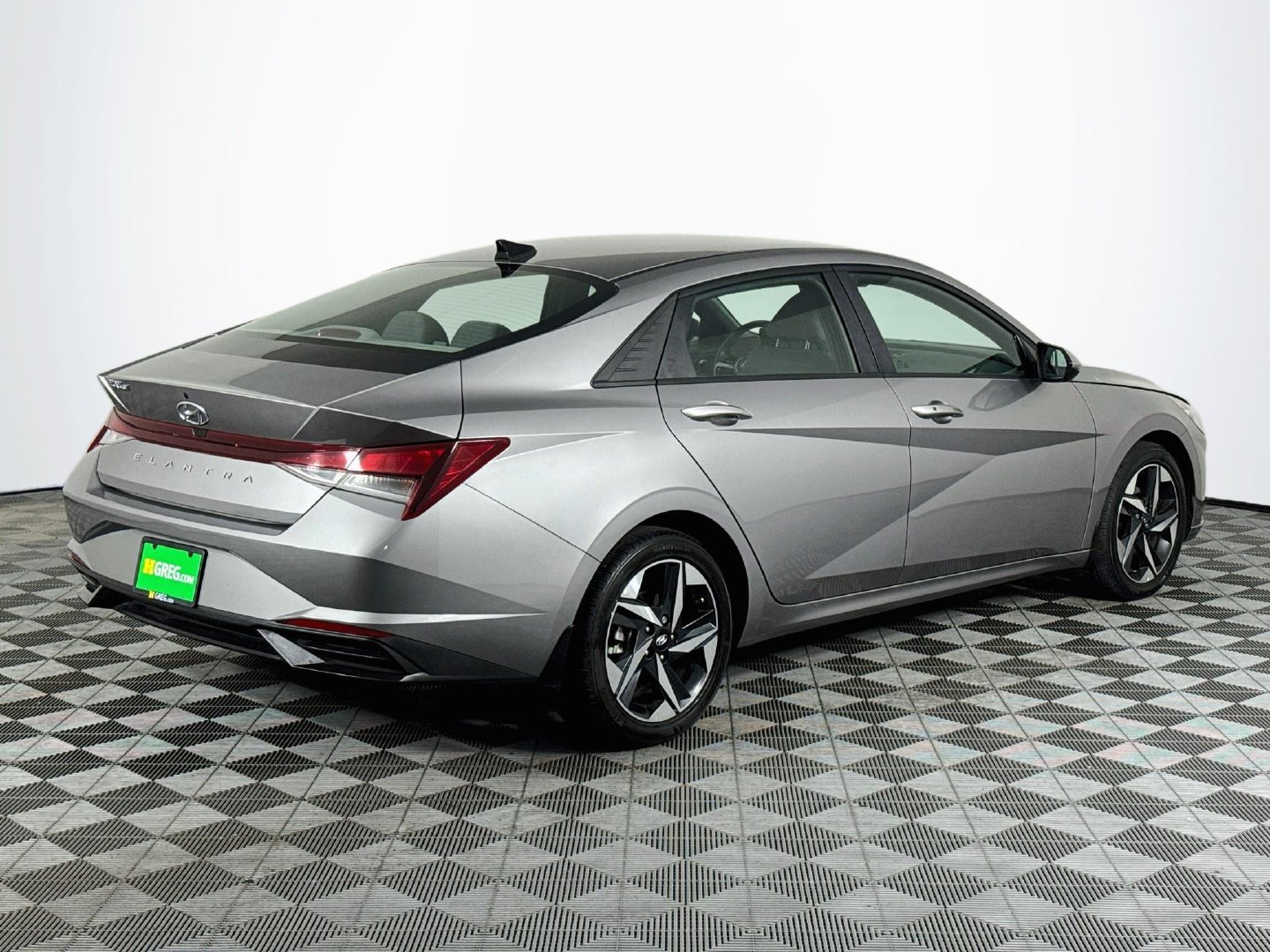 Used 2023 Hyundai Elantra SEL w/ Convenience Package FWD image 8