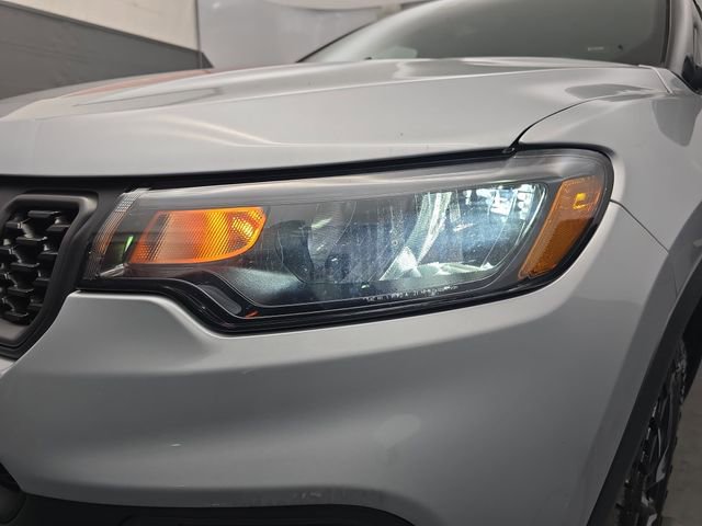 Used 2024 Jeep Compass Trailhawk AWD/4WD image 14