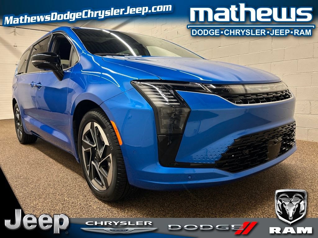 New 2027 Chrysler Pacifica Limited FWD image 1