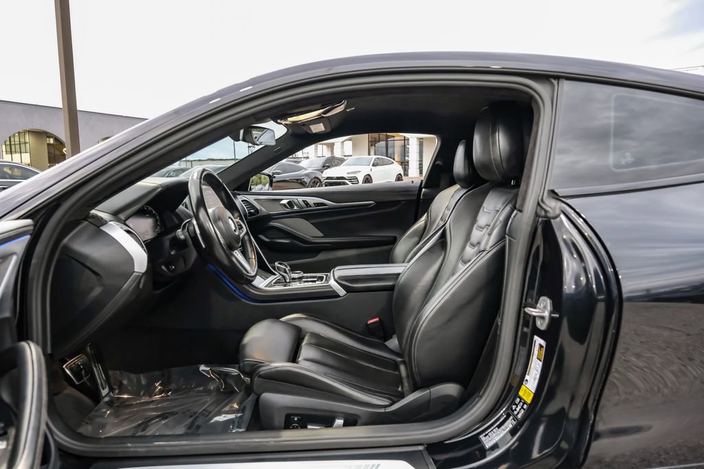 Used 2022 BMW M850i xDrive Coupe w/ Driving Assistance Package image 40