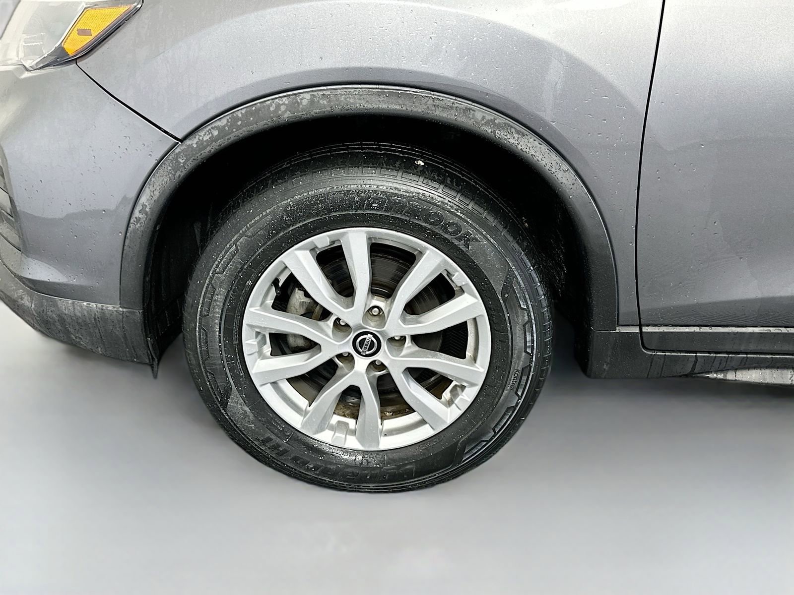 Used 2019 Nissan Rogue SV AWD/4WD image 28