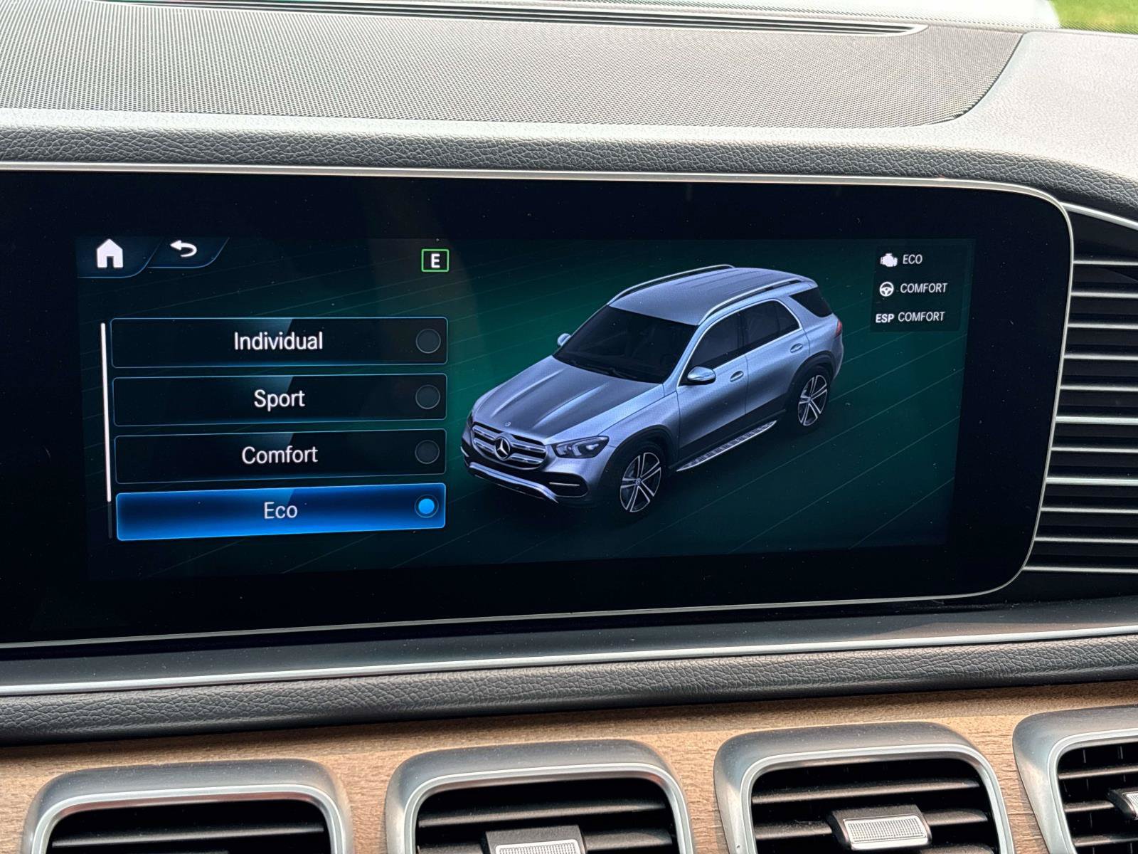 Used 2020 Mercedes-Benz GLE 450 4MATIC image 33