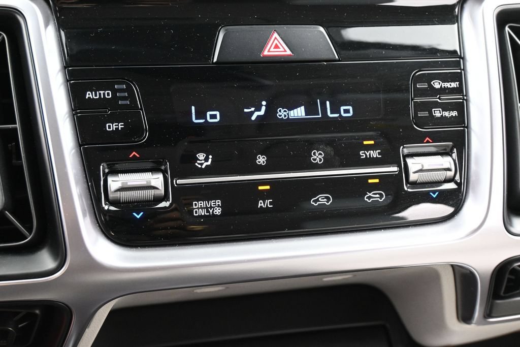 Used 2023 Kia Sorento EX FWD image 22