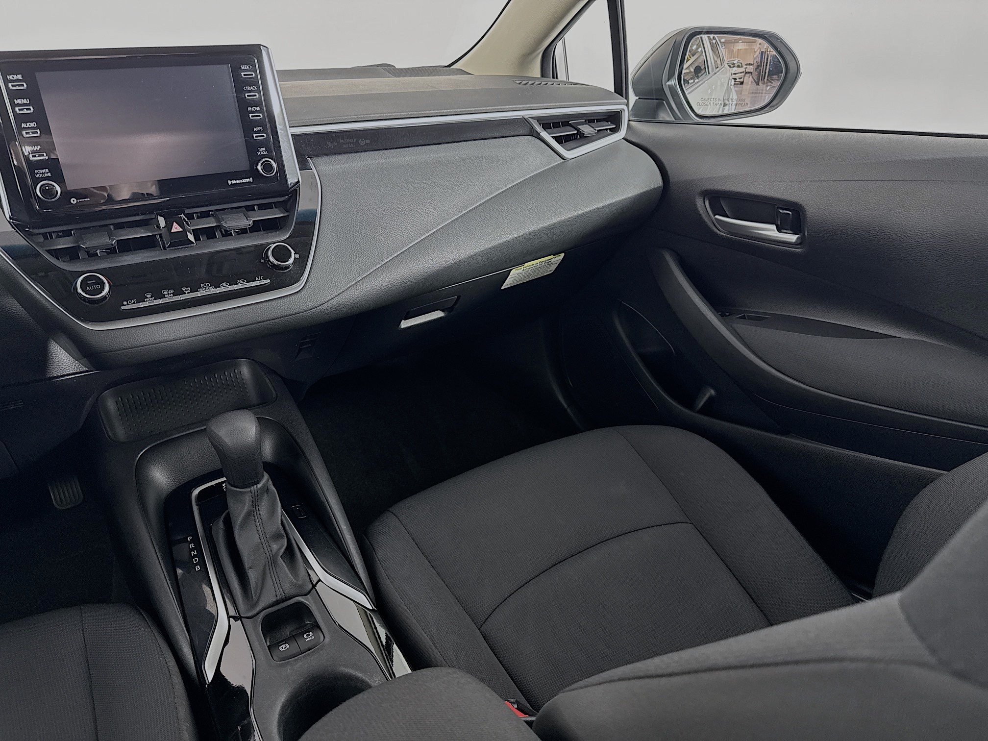 Used 2021 Toyota Corolla LE w/ Carpet Mat Package (TMS) FWD image 21