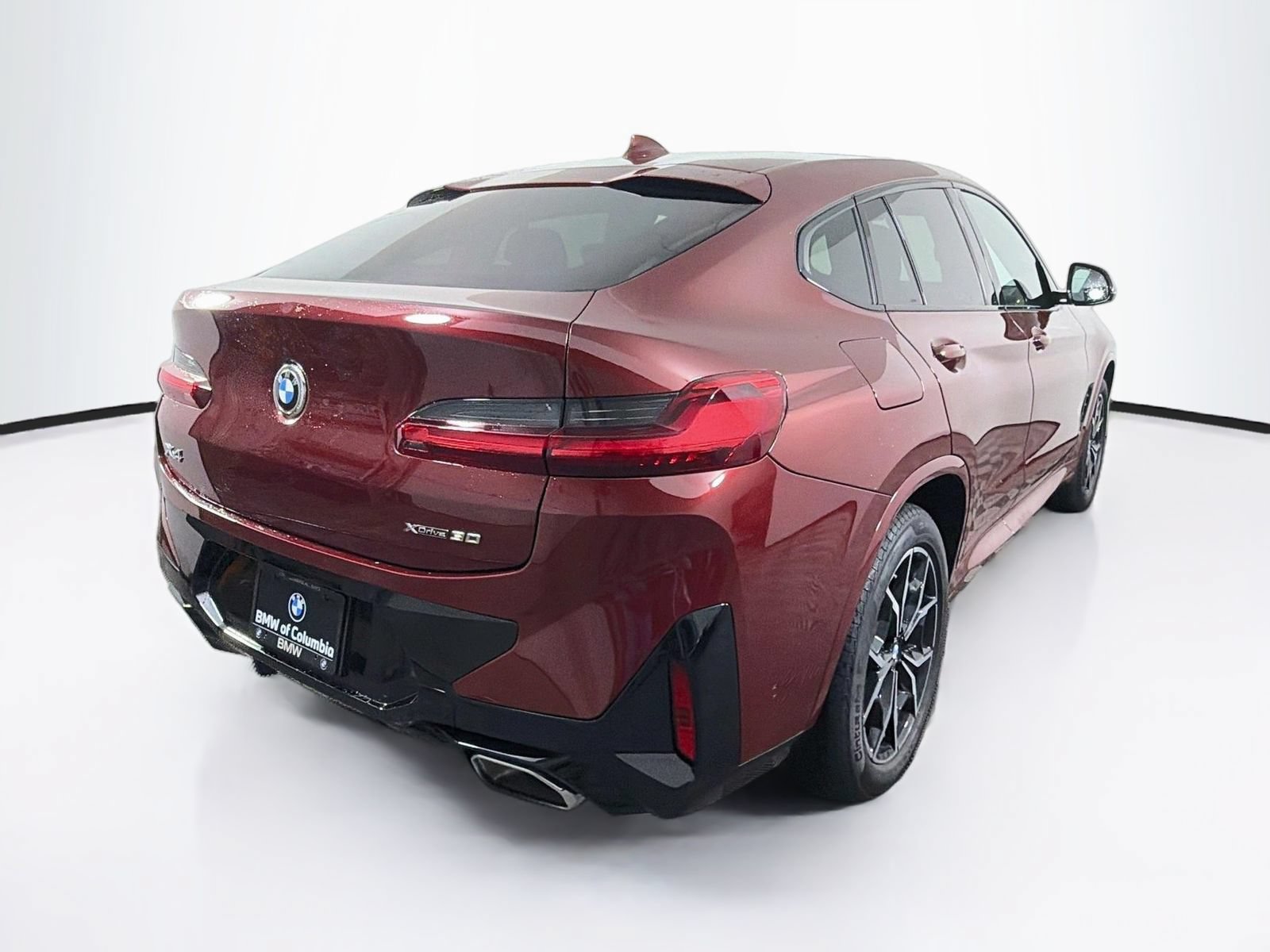 Used 2025 BMW X4 xDrive30i AWD/4WD image 7