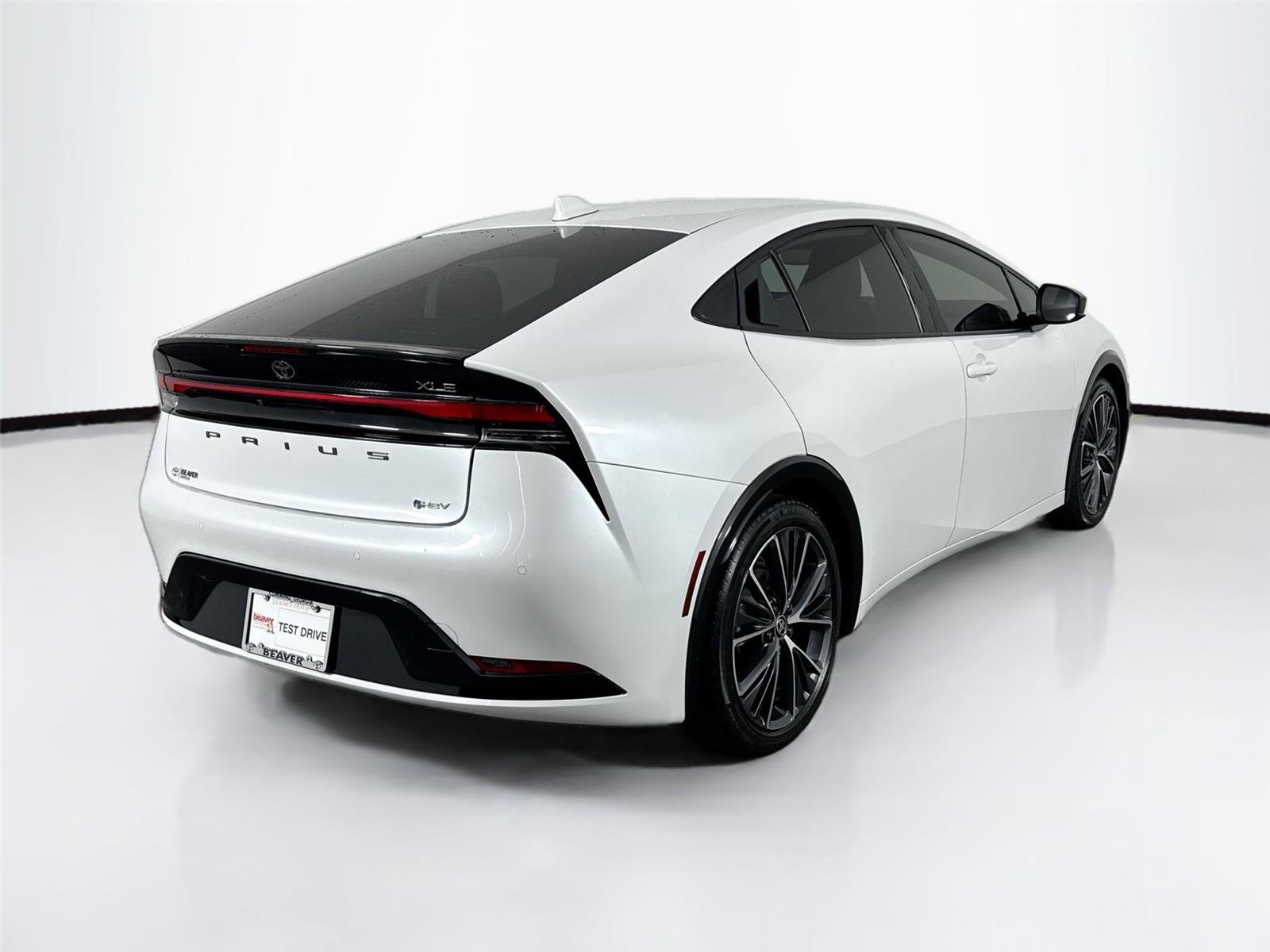 Used 2024 Toyota Prius XLE image 12