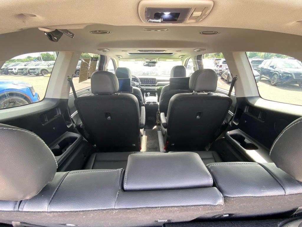 Used 2023 Kia Telluride EX w/ EX Captain's Chair Package FWD image 21